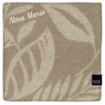 Njut av komfort och värme med Briksdalen-sittunderlagen, tillverkade av ull av hög kvalitet.

Med fokus på både funktion och estetik erbjuder de den perfekta kombinationen av bekvämlighet och stil.

De naturliga ullfibrerna ger en mjuk och behaglig yta att sitta på, samtidigt som de isolerar värme – perfekt för alla tillfällen.