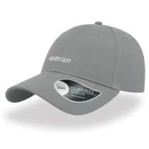 Sportskeps i 100% bomull med namnet broderat i front<!-- och/eller på sidan. Välj mellan en stor brodyr eller en mindre nere till vänster i fronten.--> Eller varför inte ett smeknamn.<!-- fram och namnet diskret på sidan?

<section class="brodering-valg-wrapper"><p>Välj brodyr här:</p><div class="inner-wrapper">
<div class="active"><a href="/hit-keps"><img src="https://www.nameon.se/media/wysiwyg/caps/caps-tegning-liten-se.png"><p>Liten ton-i-ton brodyr</p></a></div>
<div class="not-active"><a href="/hit-keps-12943"><img src="https://www.nameon.se/media/wysiwyg/caps/caps-tegning-stor-se.png"><p>Stor ton-i-ton brodyr</p></a></div>
<div class="not-active"><a href="/hit-keps-med-vit-brodyr"><img src="https://www.nameon.se/media/wysiwyg/caps/caps-tegning-liten-se.png"><p>Liten vit brodyr</p></a></div>
<div class="not-active"><a href="/hit-keps-med-stor-vit-brodyr"><img src="https://www.nameon.se/media/wysiwyg/caps/caps-tegning-stor-se.png"><p>Stor vit brodyr</p></a></div>
</div>
</section>
<p>Vi broderar kepsarna i ton-i-ton (dvs. samma färg på tråden som på kepsen) eller med vit tråd. Välj initialer eller namn, på fronten eller på sidan. Se förhandsvisningen under brodyrfältet.</p>-->